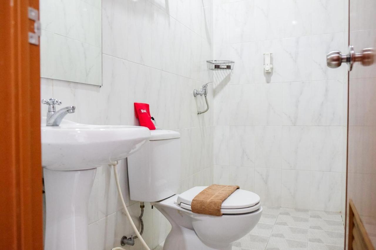 Reddoorz Plus Near Living World Pekanbaru Exteriér fotografie